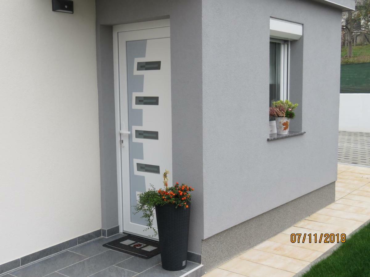 Apartamento Aqua - Tuhelj - Land Tuheljske Toplice Exterior foto